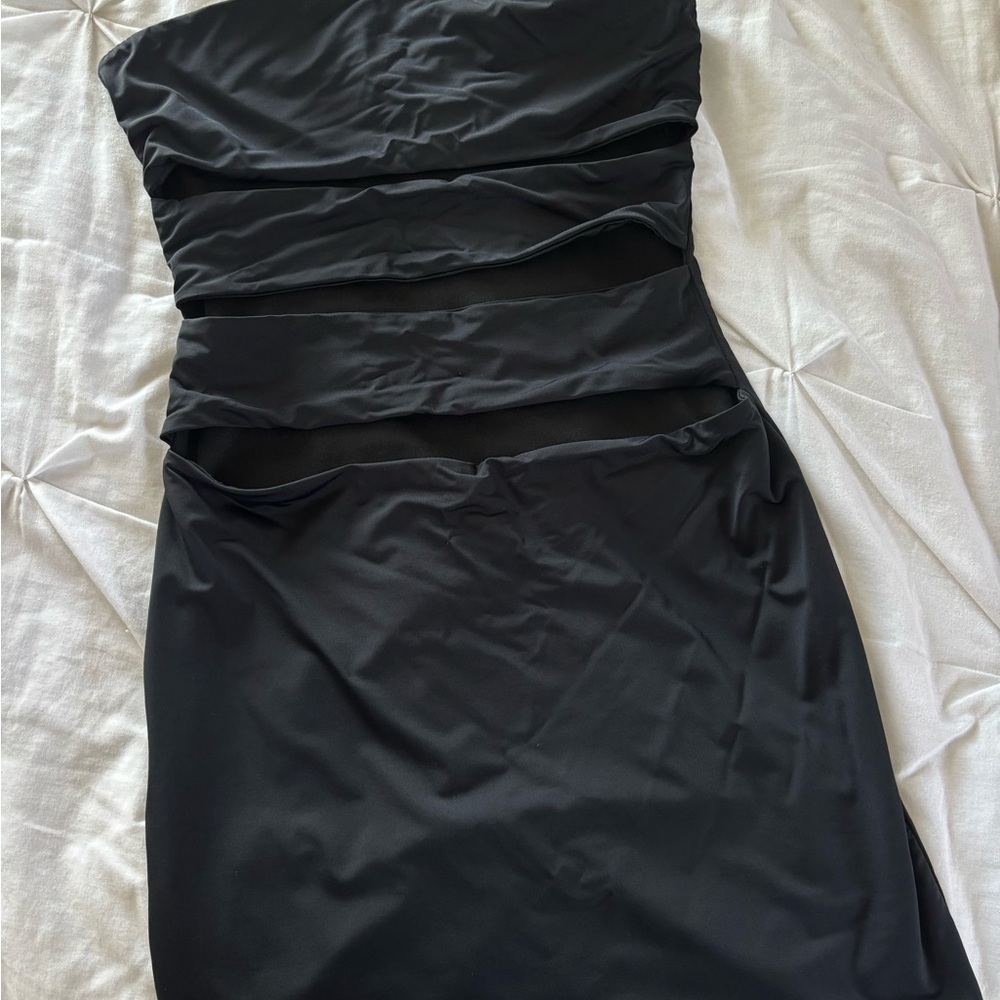 White Fox Boutique Black Cut Out Strapless Ruched Cocktail Dress